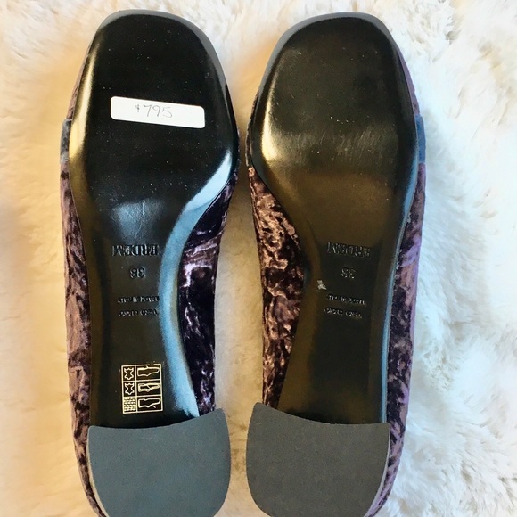 NWT   Erderm Crushed Velvet Berry Pump/Loafer - Picture 6 of 7